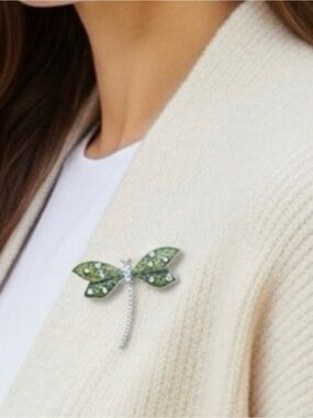 Villager Green Dragonfly Brooch NWT